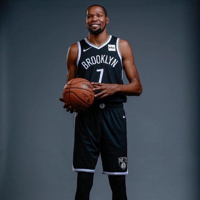 场的控球优 场的控球优