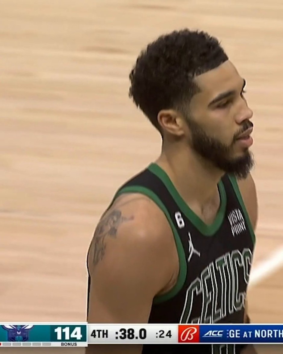 赛每年吸引 赛每年吸引