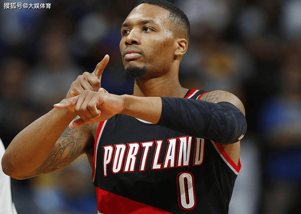 却在球迷群 却在球迷群