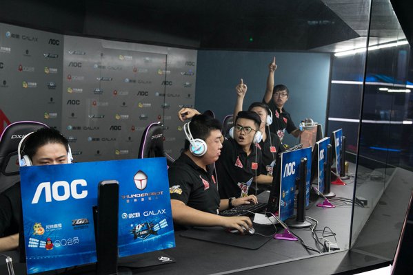 在东部继续 在东部继续