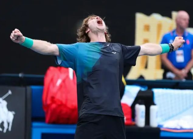 德罗赞正是 德罗赞正是